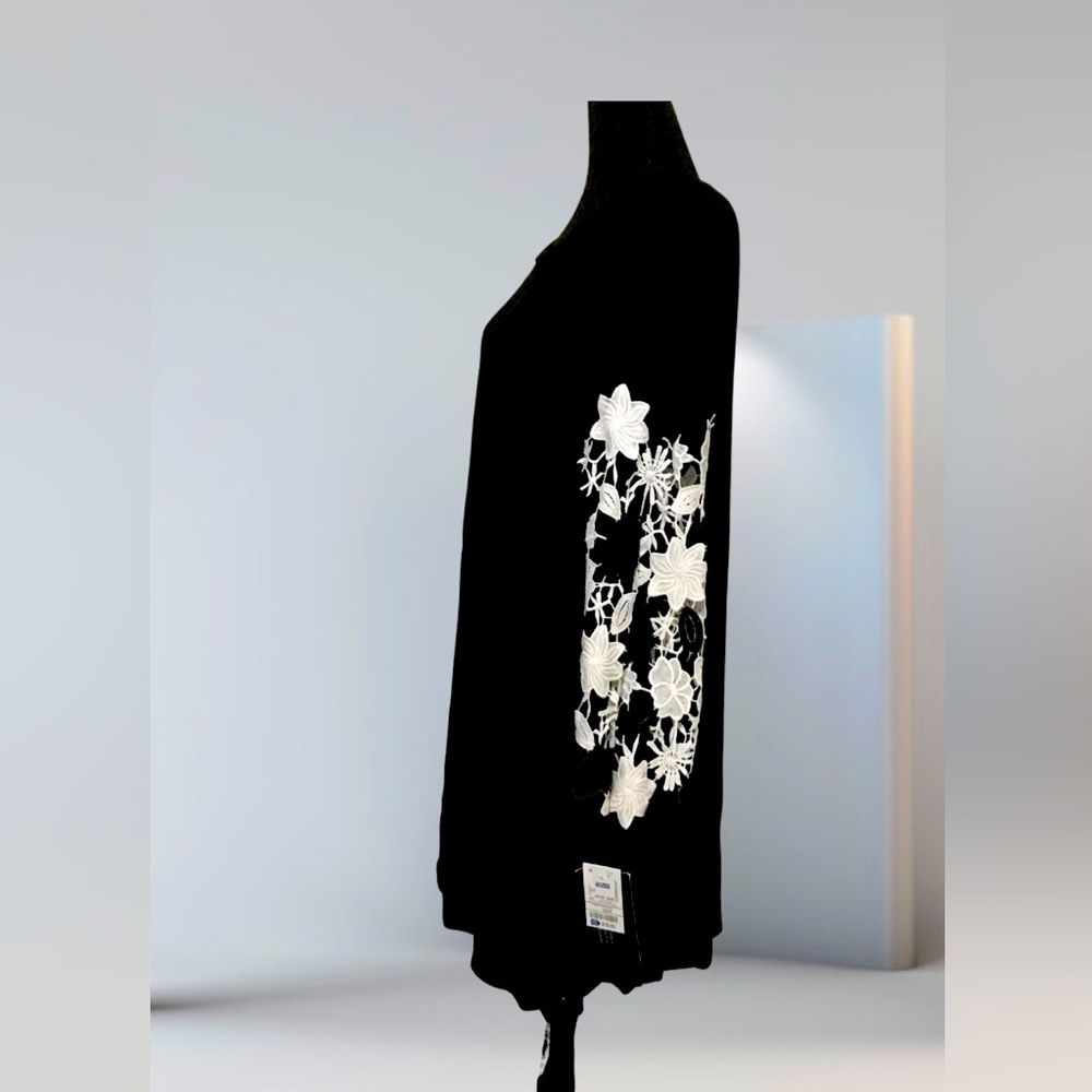 Women black shirt dress